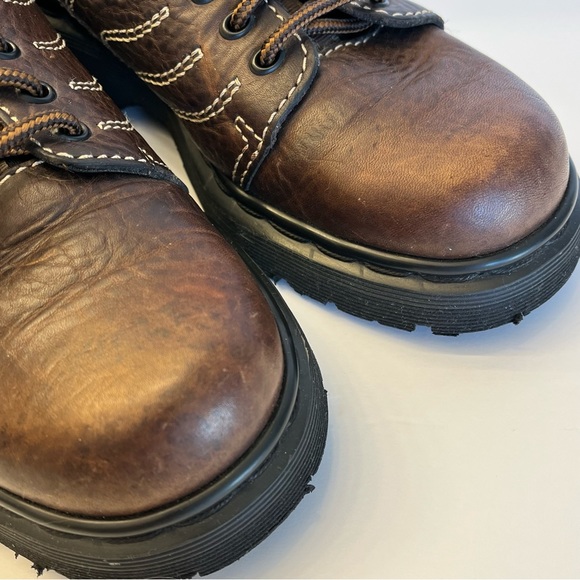 Dr Martens Men's Vintage Brown Chunky Oxford Lace Up Low Top Made In England 5 - Picture 8 of 15